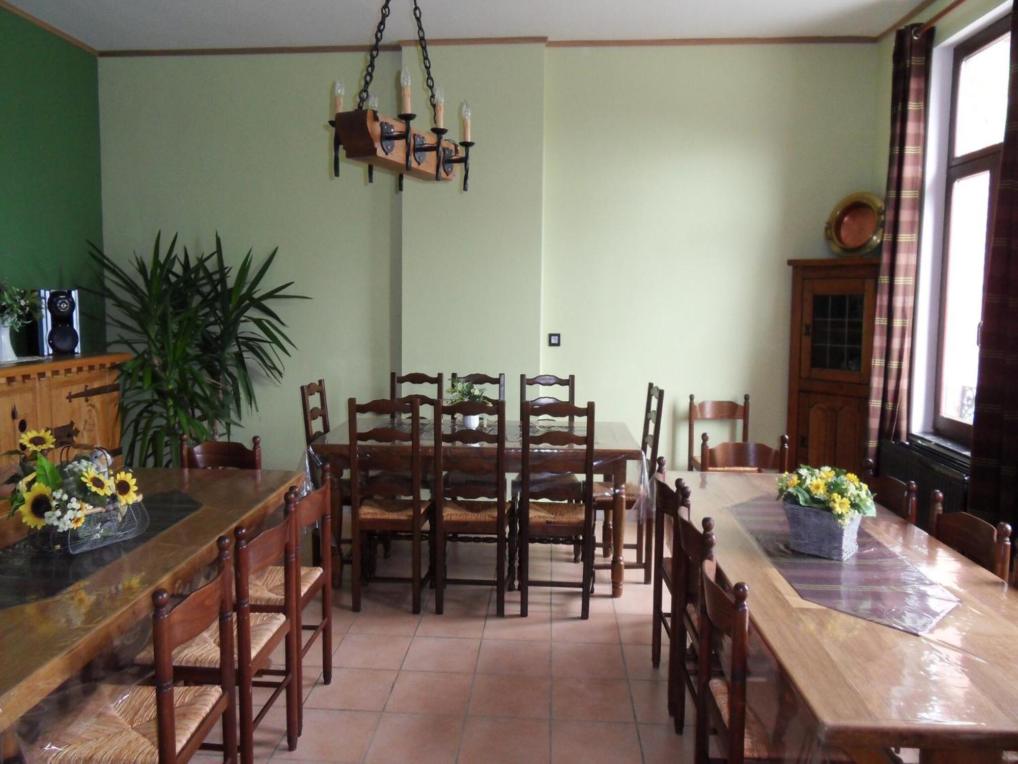 Beautiful In Cul Des Sarts With Garden Vakantiehuis